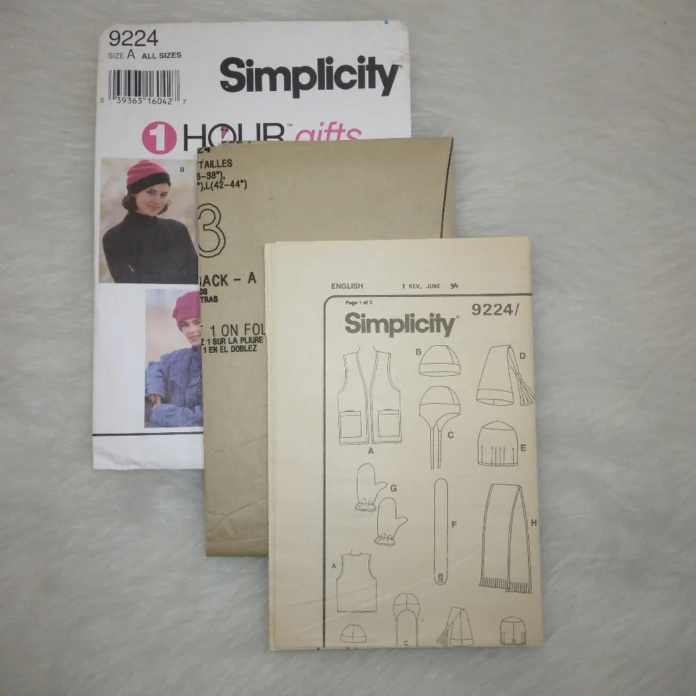 SIMPLICITY 9224 One Hour Gifts Hats In 5 Styles, Scarf, Mittens, Headband, Vest